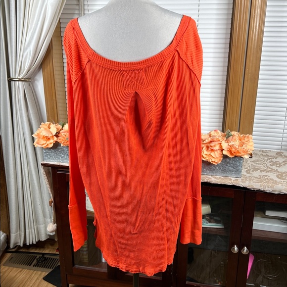 We The Free Snowy Thermal in Heatwave Orange Size Large - Picture 6 of 8